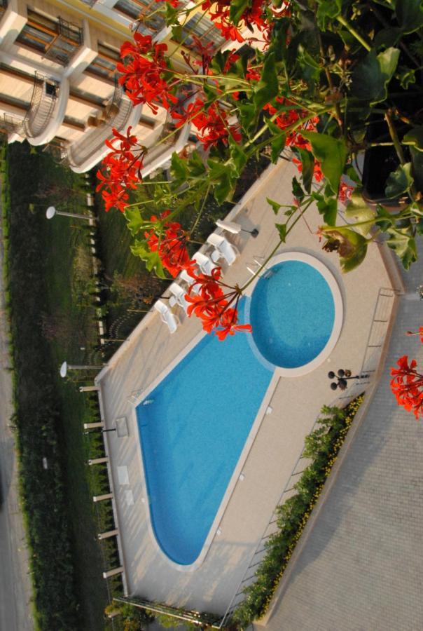 Hotel Seasons 3 ซันนีบีช ภายนอก รูปภาพ