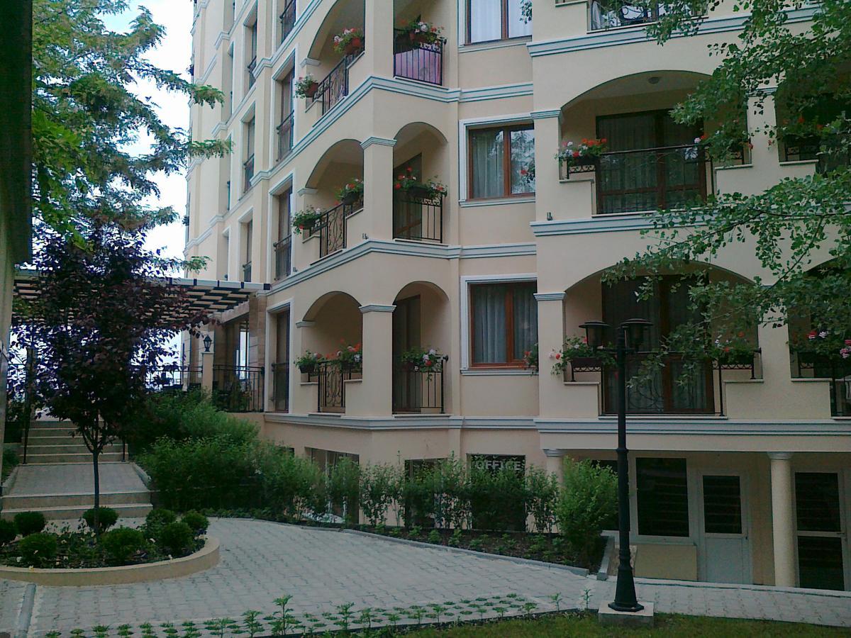 Hotel Seasons 3 ซันนีบีช ภายนอก รูปภาพ